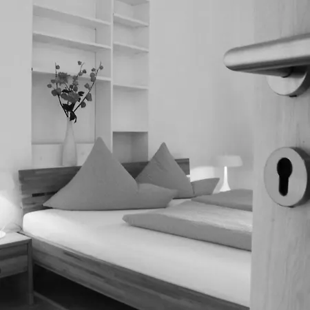 Stoi Budget Hotel
