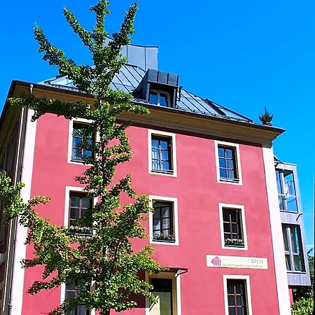 Stoi Budget Hotel